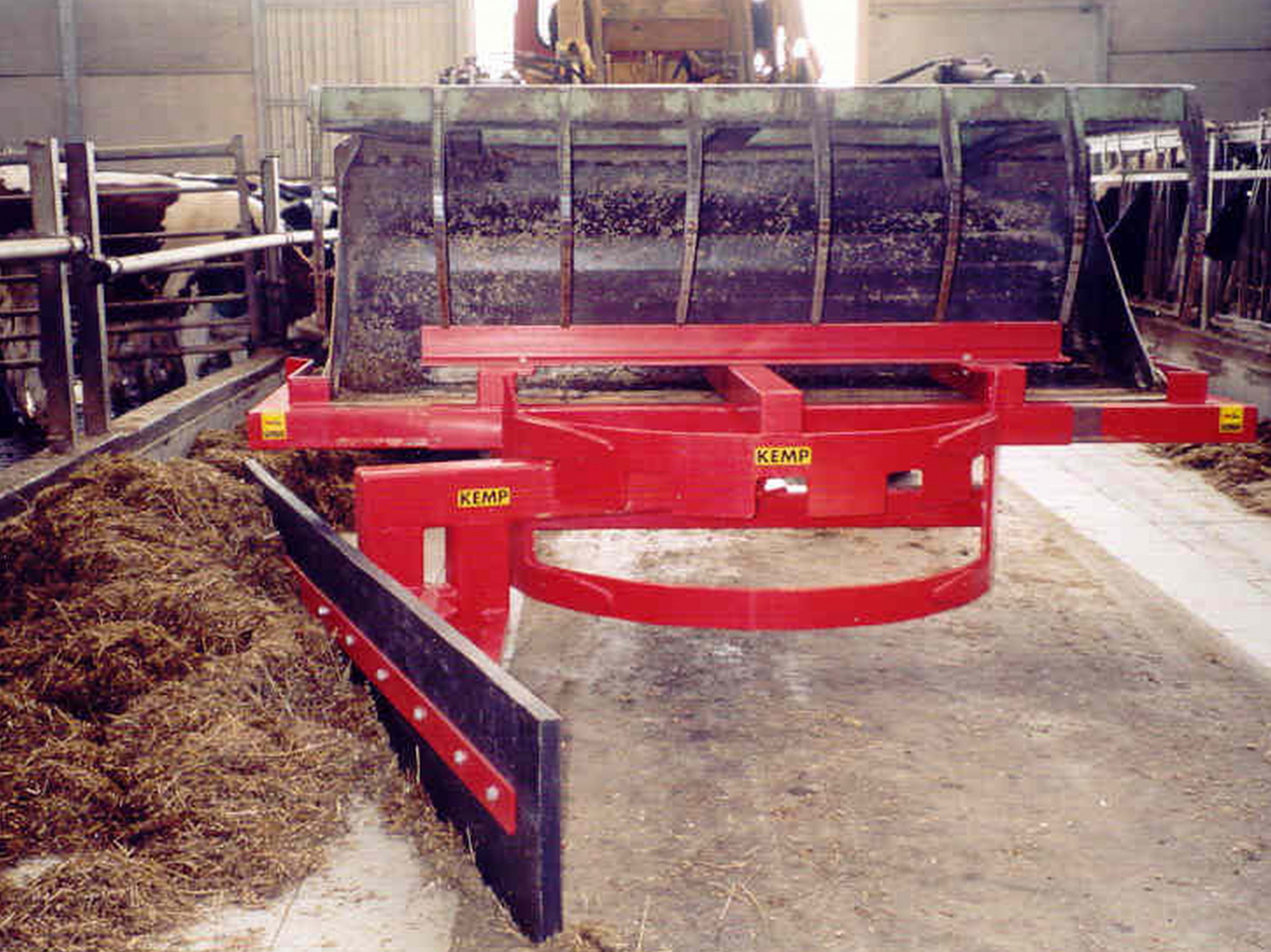 Schmutz- und Futterschieber einstellbar - Kemp Machines
